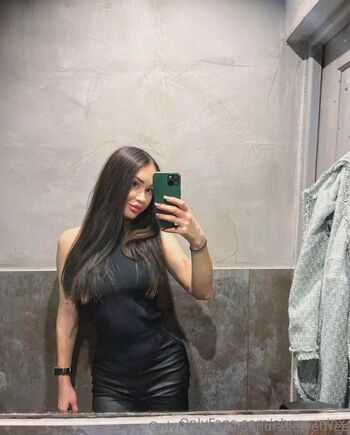 𝑷𝙡𝒂𝙮𝒇𝙪𝒍 𝑴𝙞𝒏𝙭 𝙅𝒂𝙙𝒆 / ebony.minx nude photo #28