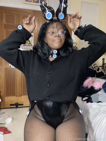 Bribri / ebunnybri nude photo #37