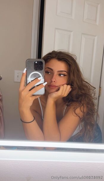 Eden / edenaccess nude photo #8