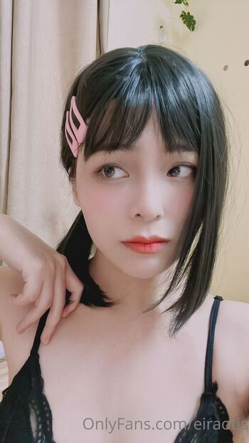 EIR / eiraotis nude photo #3