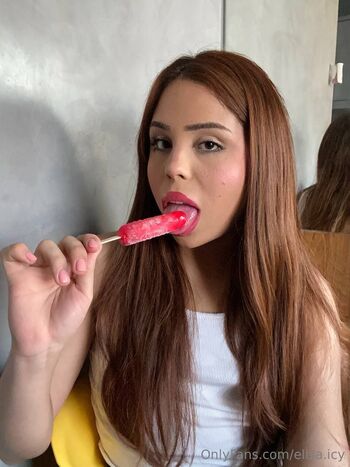 Elisa / elisa.icy nude photo #14