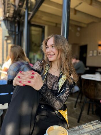 Elise / elisees nude photo #5