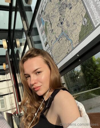 Elise / elisees nude photo #10