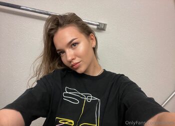 Elise / elisees nude photo #16