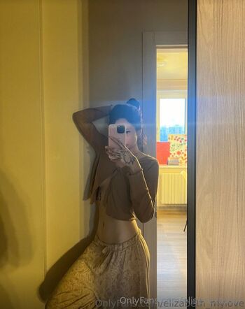 Elise / elisenextdoor nude photo #30