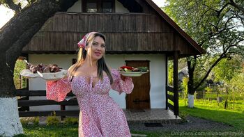 𝑬𝑳𝑰𝒁𝑨𝑩𝑬𝑻𝑯 𝑹𝑶𝒀𝑪𝑬 / elizabethroyce / elizabethsroyce nude photo #8