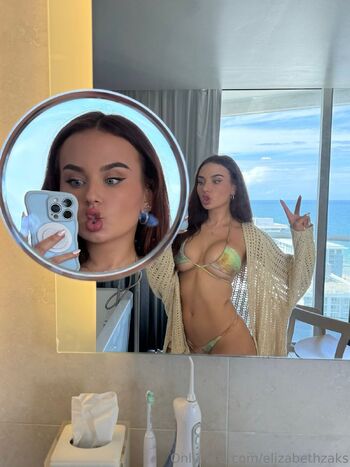 Elizabeth Zak / elizabethzaks nude photo #7