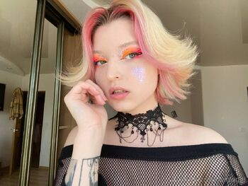 𝐻𝑒𝓁𝓁𝑜 𝐼𝓉𝓈 𝐸𝓁𝒾 ... / elizagill nude photo #4