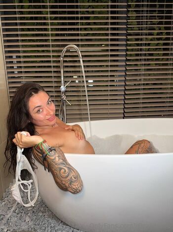 Eliza 𓆉 / elizasereno nude photo #23