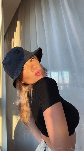 Ell / ella_harris nude photo #4