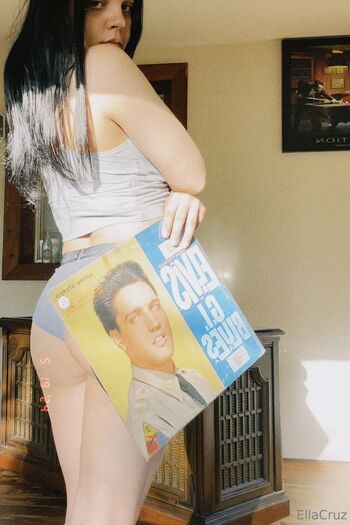 ELLA CRUZ / ellacruz69 / ella_cruz69 / ecruz69 nude photo #4