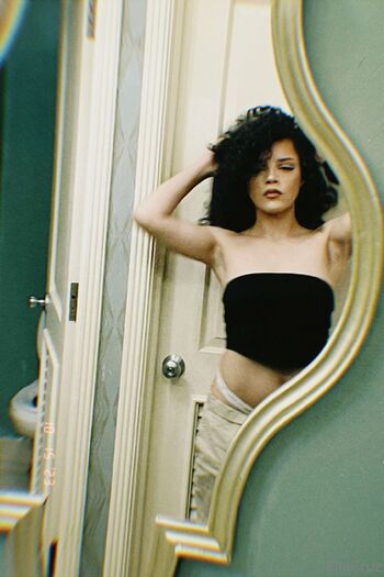 ELLA CRUZ / ellacruz69 / ella_cruz69 / ecruz69 nude photo #10