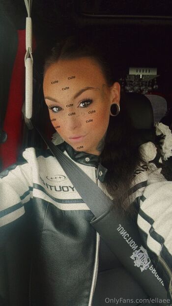 Ell / ellaee nude photo #13