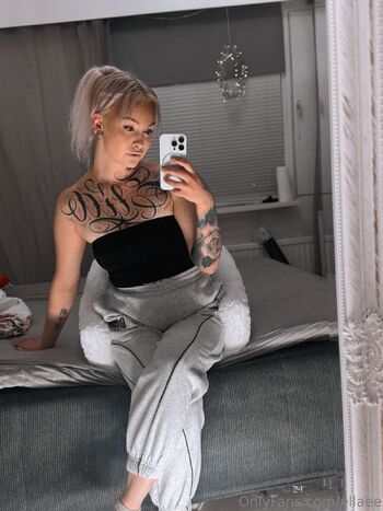 Ell / ellaee nude photo #30