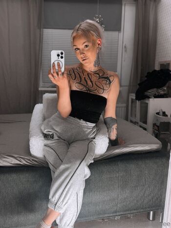 Ell / ellaee nude photo #39