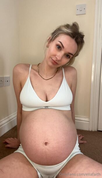 𝓔𝓵𝓵𝓪 𝓕𝓪𝓲𝓽𝓱 𝓕𝓡𝓔 / ellafaith nude photo #12