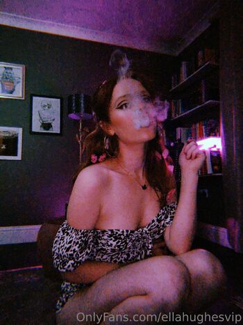 Ella Hughe / ellahughesvip nude photo #12