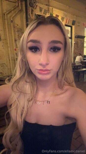 ell / ellamcdaniel nude photo #1