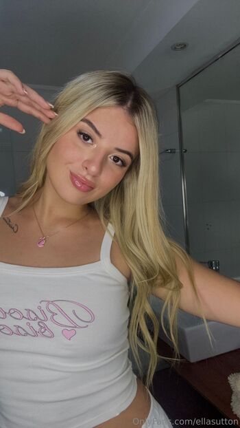Ella Sutton / ellasutton nude photo #36