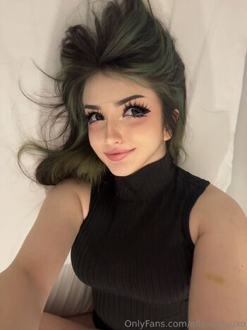 Ella / ellawaifuuxo nude photo #21