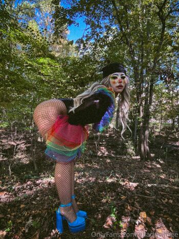 Ell / ellawearspradafree nude photo #10