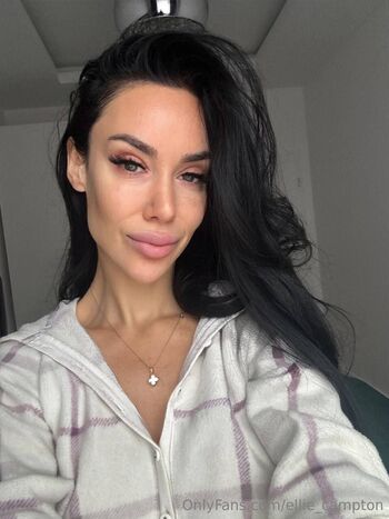 Ellie / ellie_campton nude photo #18