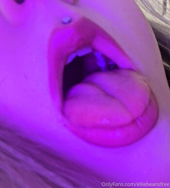 Velveteen Elli / elliebeansfree nude photo #6