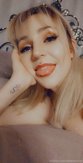 Velveteen Elli / elliebeansfree nude photo #9