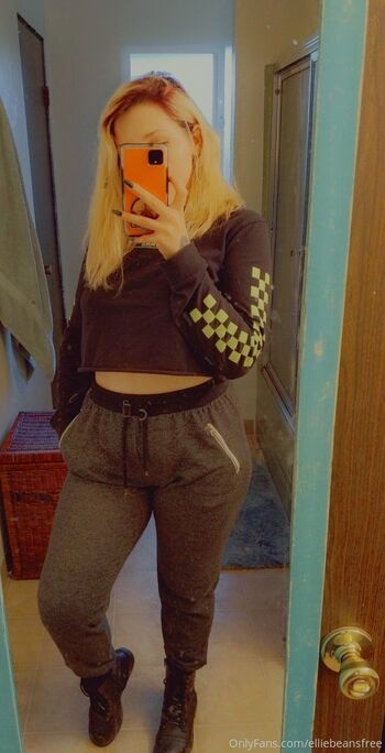 Velveteen Elli / elliebeansfree nude photo #12