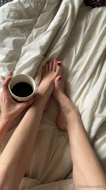 Ellie Moon / elliemoons999 / elliemoons666 nude photo #15