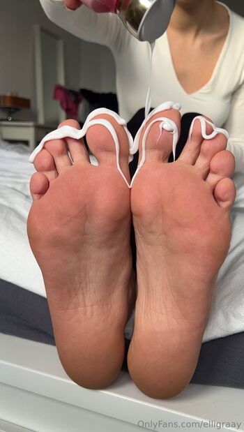 ElliGra / elligraay / ellis.world1 / elligry nude photo #2