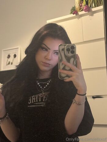 Ell / ellsxof nude photo #20