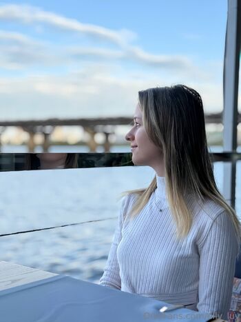 Ell / elly_luv nude photo #7