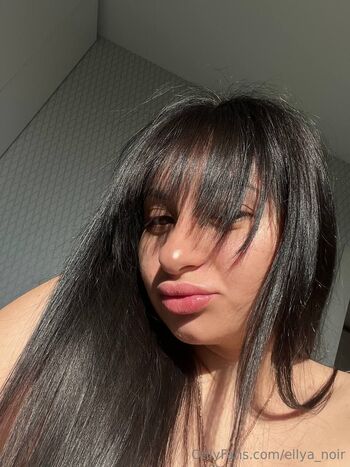 Elya Noi / ellya_noir nude photo #10