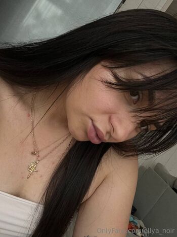 Elya Noi / ellya_noir nude photo #27