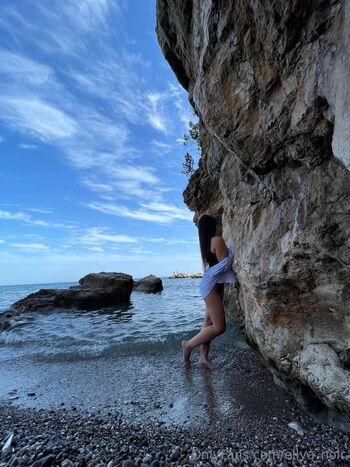 Elya Noi / ellya_noir nude photo #29