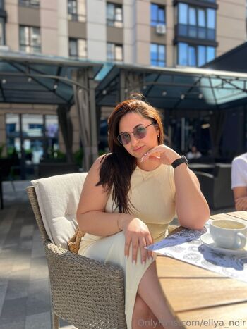Elya Noi / ellya_noir nude photo #32