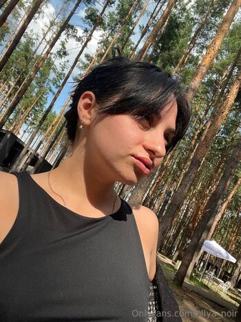 Elya Noi / ellya_noir nude photo #35