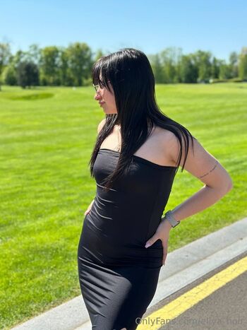 Elya Noi / ellya_noir nude photo #38