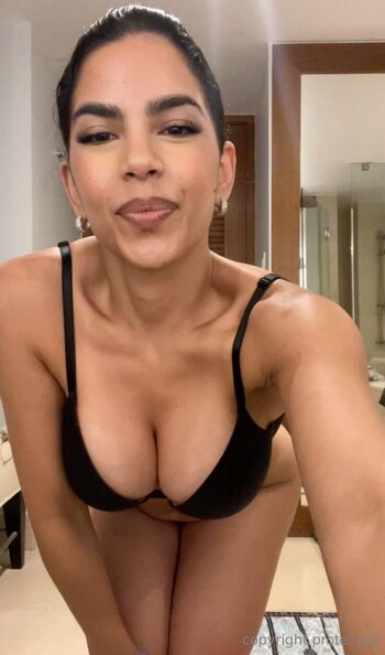 Elizabeth Rui / ellyxo nude photo #3