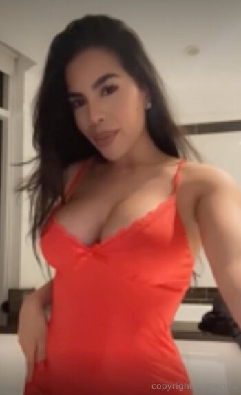 Elizabeth Rui / ellyxo nude photo #12