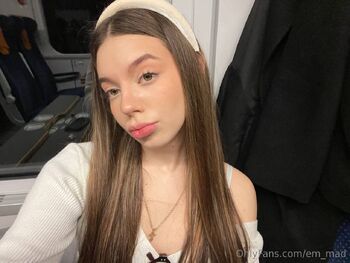 𝐄𝐦𝐦𝐚 𝕊𝕨𝕖𝕖𝕥 𝕘𝕚𝕣𝕝 / em_mad nude photo #2