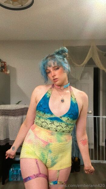 𝐸𝑚𝑏𝑒𝑟 𝐴𝑛𝑛 FRE / emberann420 nude photo #16