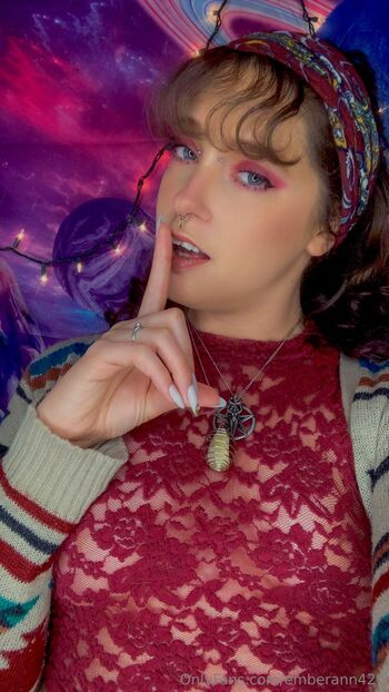 𝐸𝑚𝑏𝑒𝑟 𝐴𝑛𝑛 FRE / emberann420 nude photo #22