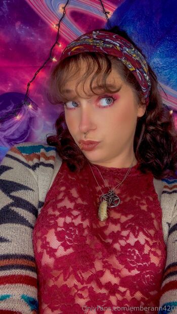 𝐸𝑚𝑏𝑒𝑟 𝐴𝑛𝑛 FRE / emberann420 nude photo #23