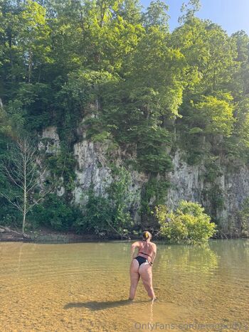 emily gaud / emgaudy3 / emgaudy33 nude photo #30