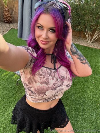 emiaddison / emiaddisonx nude photo #34