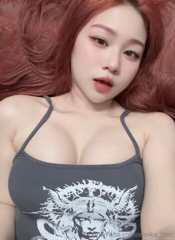𝑬𝒎𝒊𝒌𝒂 / emika_free nude photo #10