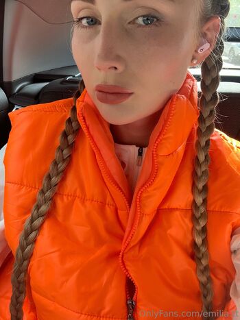 𝐄𝐦𝐢𝐥𝐢𝐚 𝐓𝐒 / emilia.tt / emillia.ttt nude photo #9