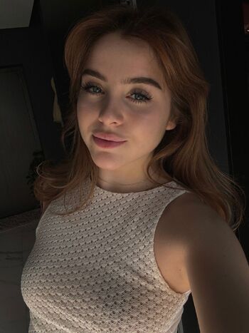 𝐸𝑀𝐼𝐿𝐼𝒜 / emiliallure nude photo #14